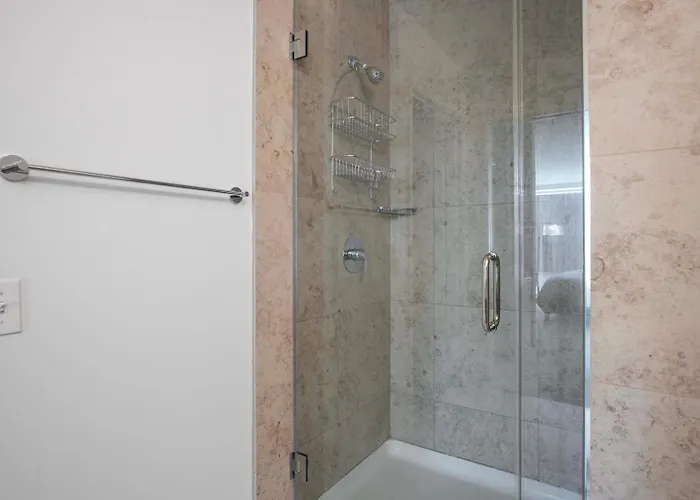 Streeterville 1br W Indoor Pool Nr Navy Pier Chi-996 Chicago